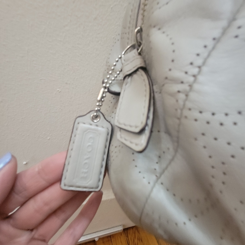 Coach Perforated Leather Lexy ShoulderBag#F19258. Vintage‎ Everyday Luxury Hobo - Picture 4 of 12